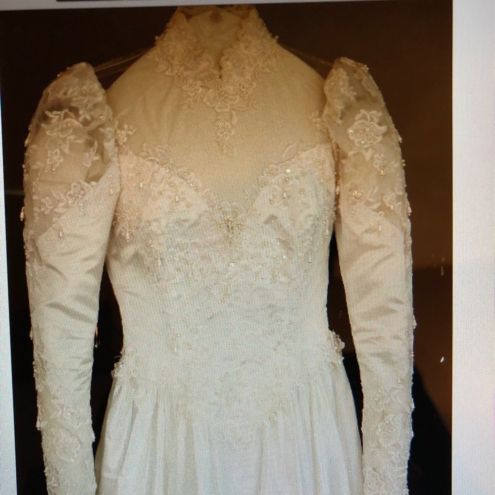 Vintage Wedding Dress
